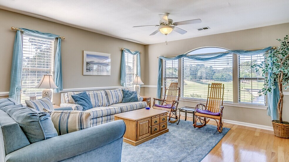 Building Photo - 549 Blue Stem Dr