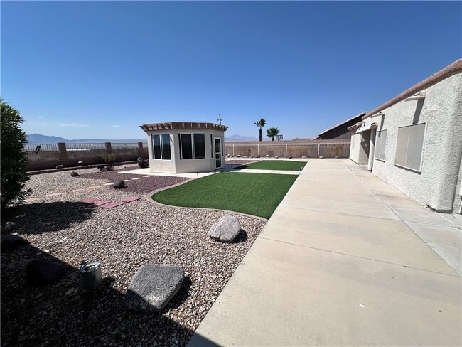 Building Photo - 5087 Emerald River Dr