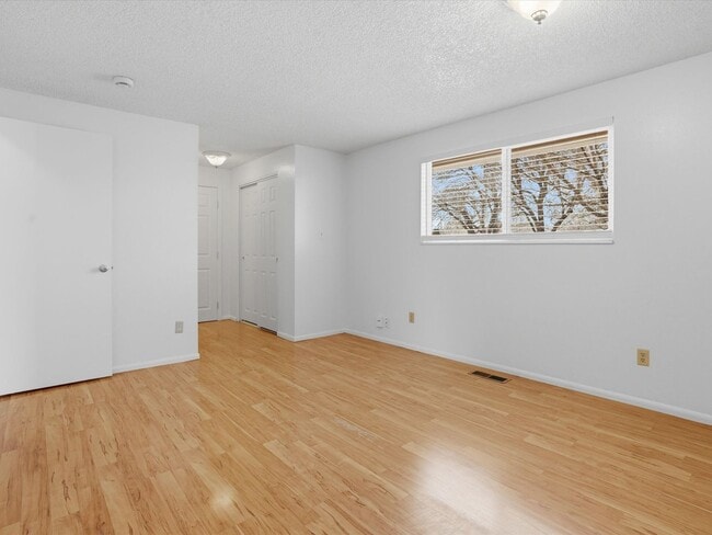 Building Photo - Upgraded Sparks Home