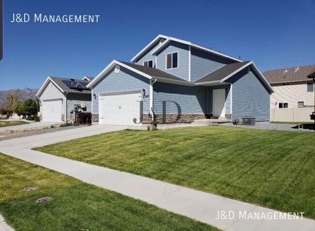 Building Photo - 2349 Jim Bridger Dr