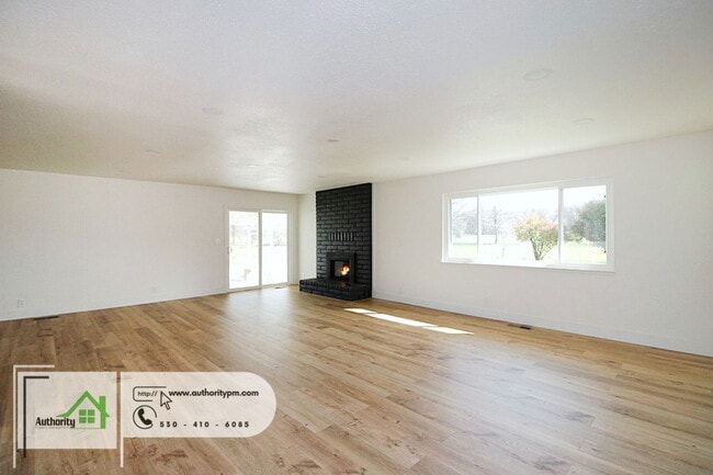 Building Photo - 9905 Merryhill Ln