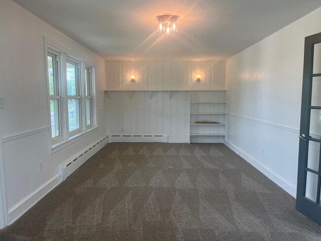 Building Photo - Beautiful 5-Bedroom Home in East Cocalico ...