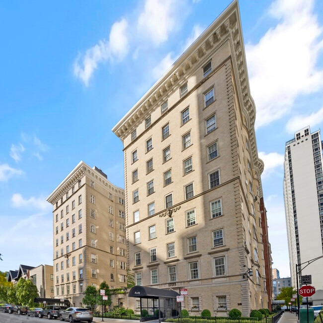 Building Photo - 60 E Scott St