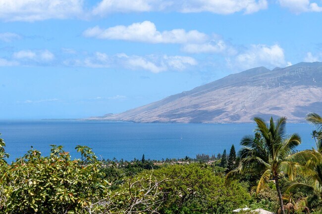 Building Photo - MASSIVE UNOBSTRUCTED OCEAN VIEWS – Maui Meadows 2-Bed Home with Pool Access