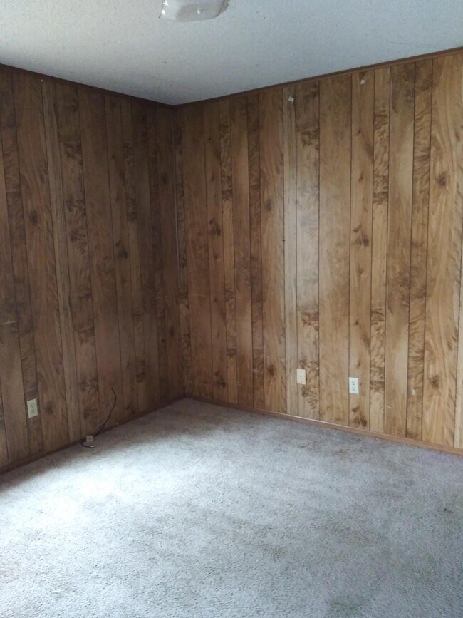 2nd bedroom - 333 Station Crossing Dr