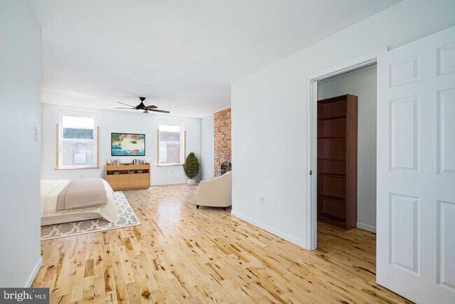 Building Photo - 1234 S 15th St