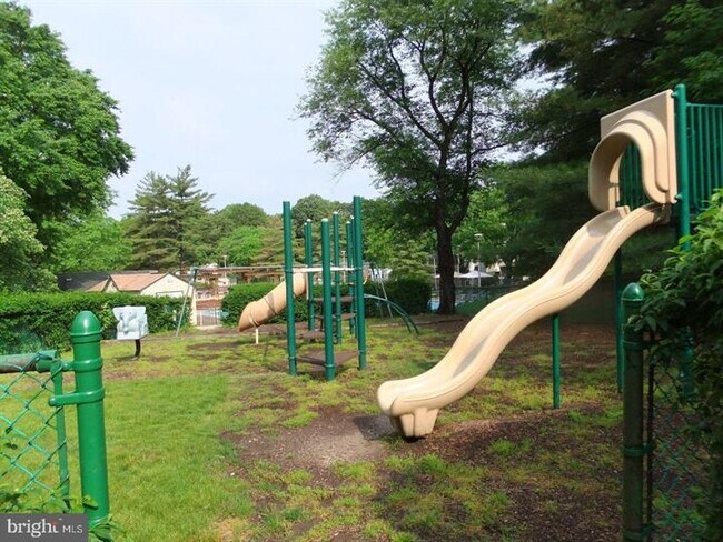 Building Photo - 1600 Hagys Ford Rd