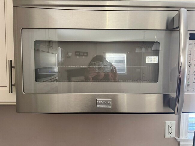 Building Photo - 789 Mt Pleasant St