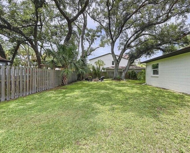 Building Photo - South Tampa RV + Boater’s dream!