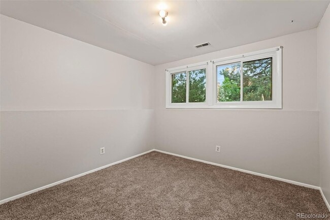 Building Photo - 3707 Lander Ln