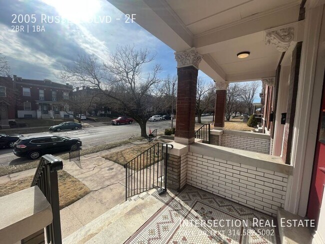 Building Photo - 2005 Russell Blvd