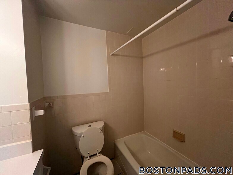 Building Photo - 1 Langdon St