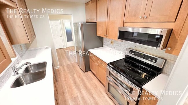 Building Photo - 1516 Dove Dr