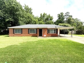 Building Photo - **4 Bed 2 Bath located in Morningview **Call (334-366-9198 for a self showing)