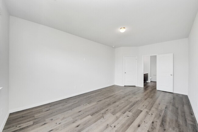 Building Photo - 4919 Purple Wisteria Ln