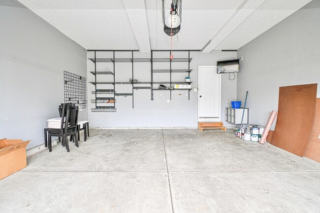 Building Photo - 8453 Forest Valley Dr