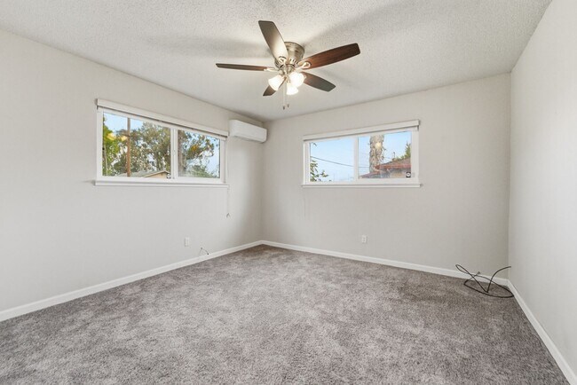 Building Photo - Beautiful 3-Bedroom Home with Extra Living Space and Modern Upgrades