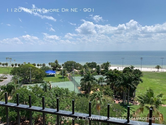 Building Photo - North Shore Condo with Amazing Water Views!