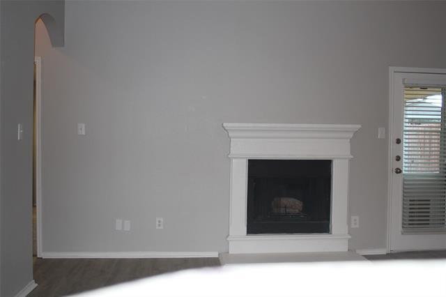 Building Photo - 725 Sequoia Dr