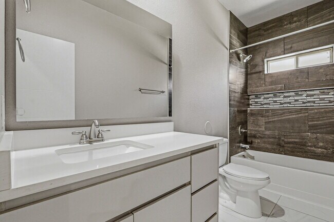 Building Photo - 125 Via Rojas