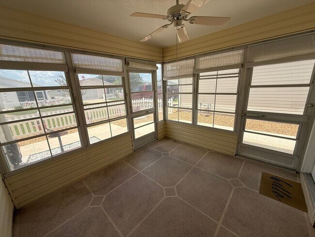 Building Photo - 2829 Burgos Dr