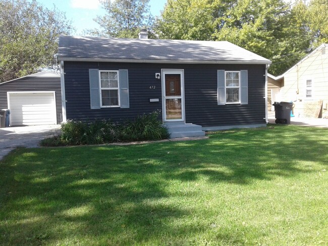 Primary Photo - Spacious 2-Bedroom Home!