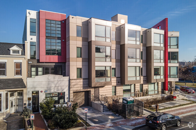 Building Photo - The One Five