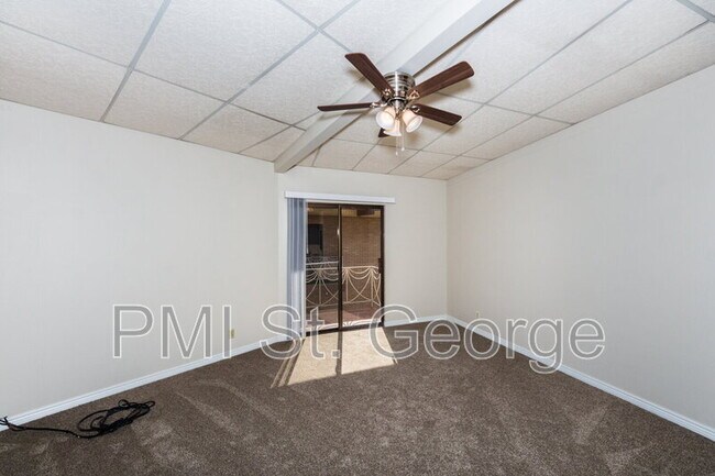 Building Photo - 210 E 600 S