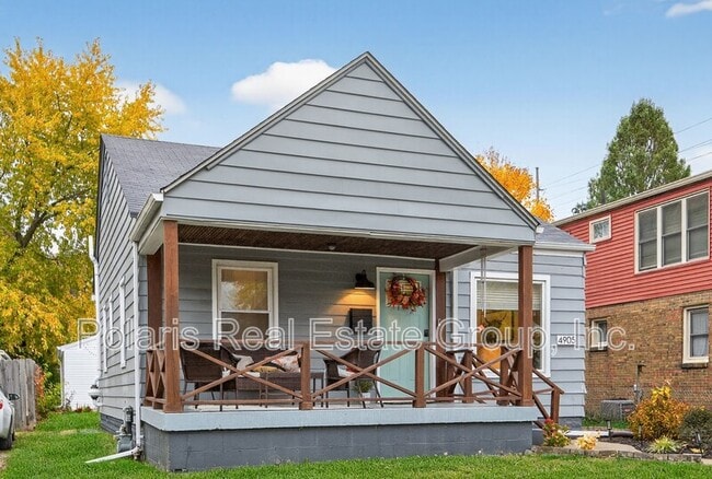 Building Photo - 4905 Norwaldo Ave