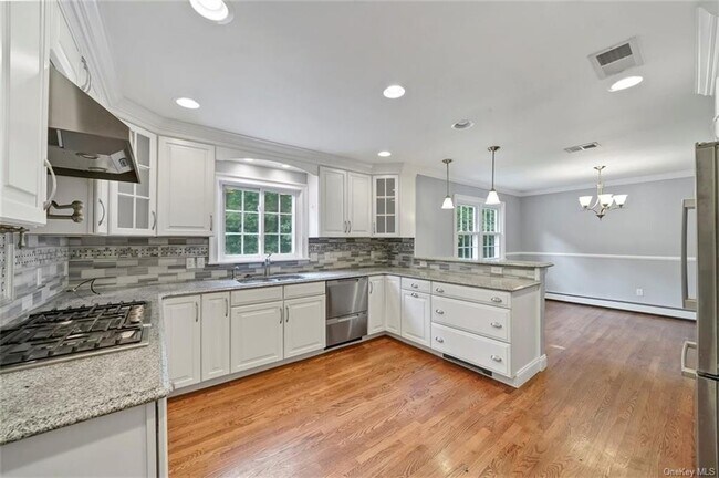 Building Photo - 138 Barnes Rd