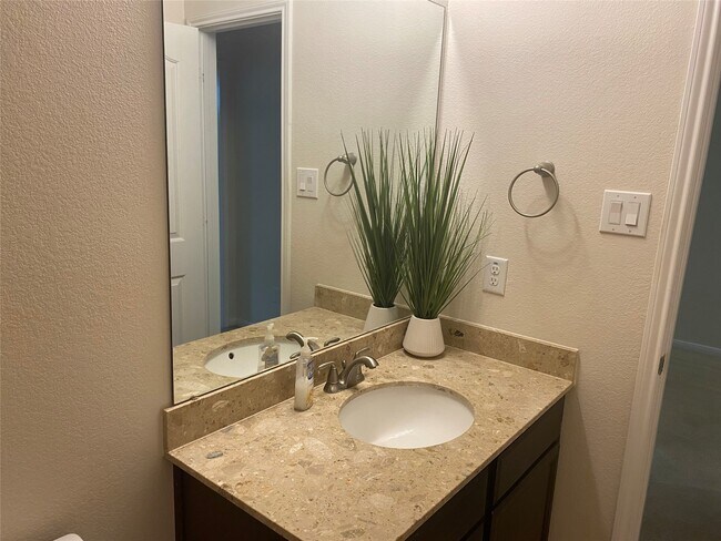 Building Photo - 6534 Capridge Dr