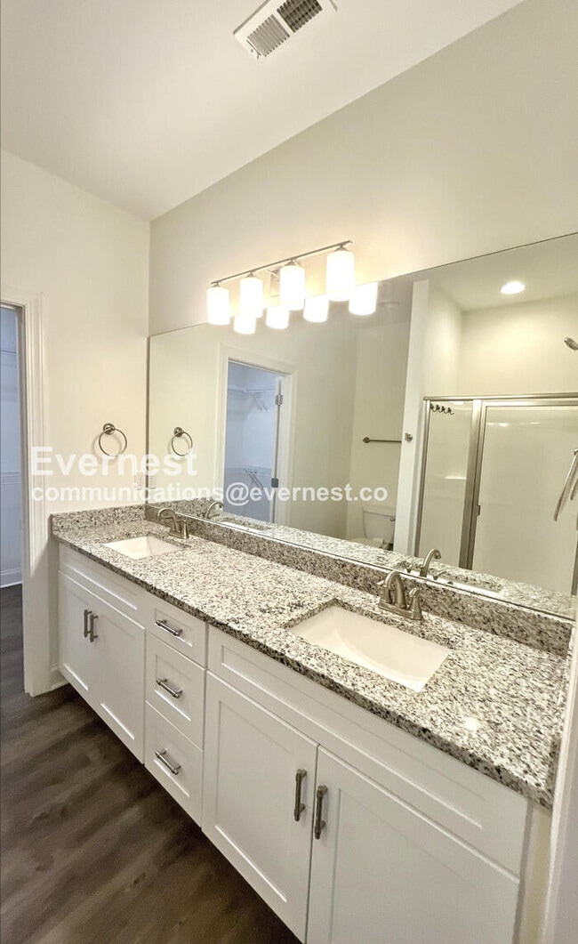 Building Photo - 1604 McBrien Rd