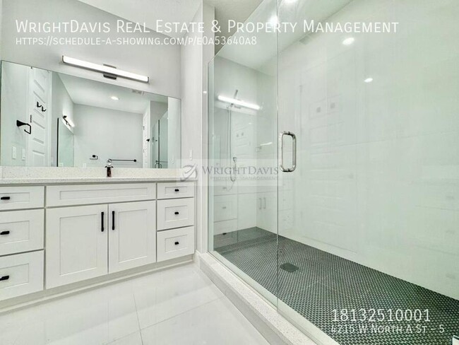 Building Photo - 4215 W North A St