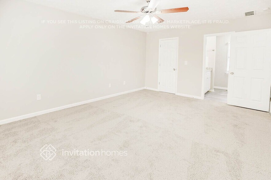 Building Photo - 260 Rosewood Dr