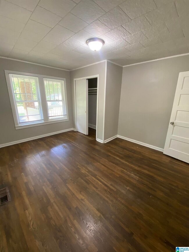 Building Photo - 139 Elrie Blvd