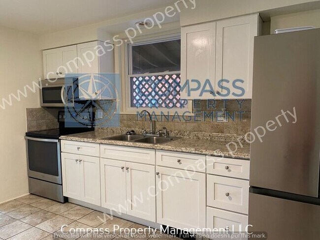 Building Photo - $1,695 - 3 Bed, 2 Bath - West End - Coates...