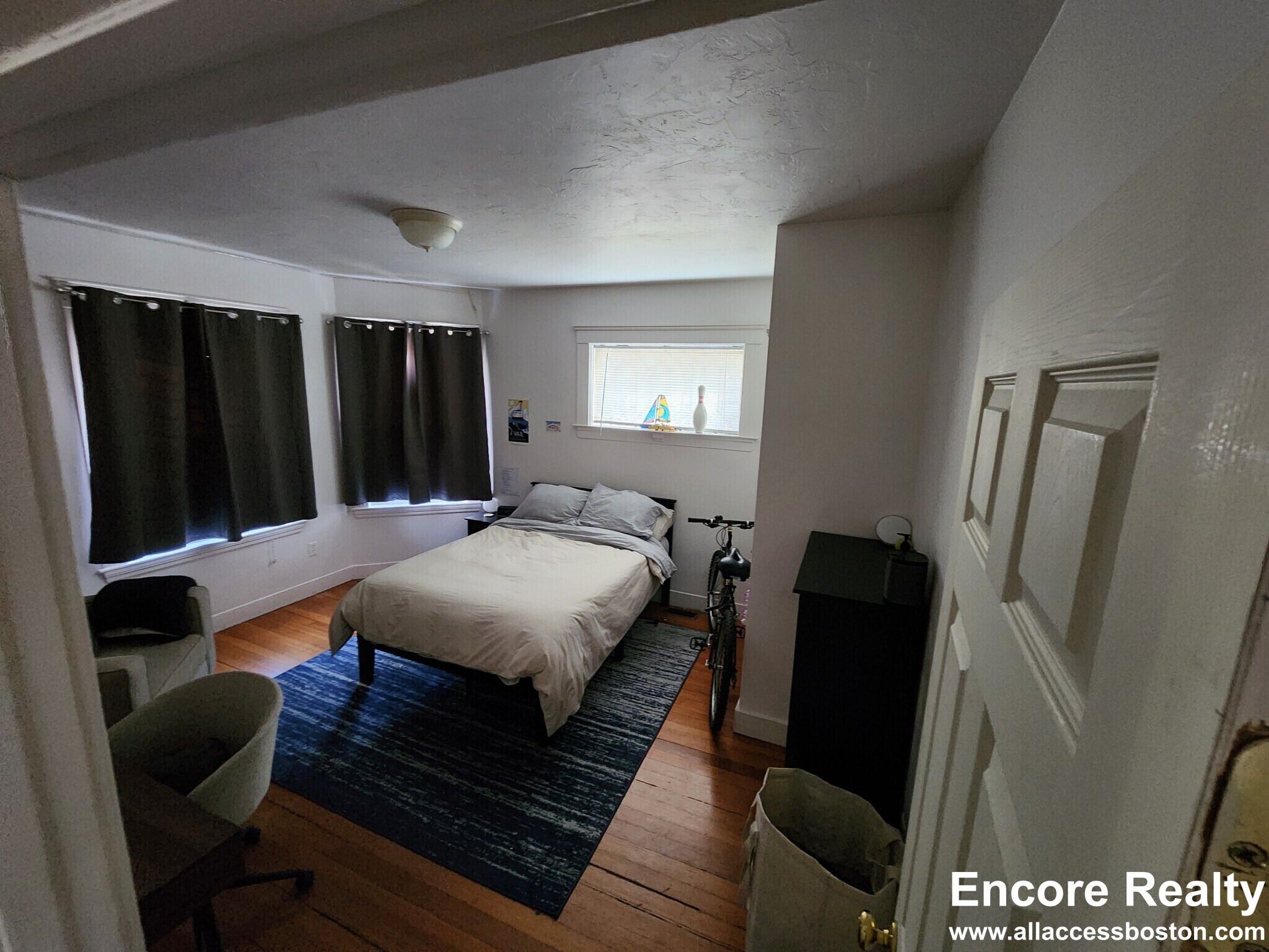 Building Photo - 51 Gardner St