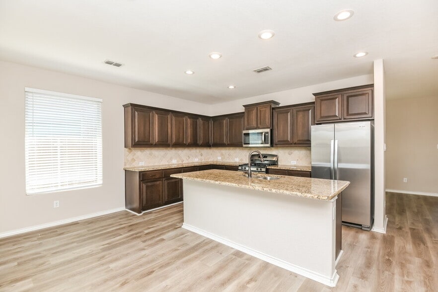 Building Photo - 14148 Rabbit Brush Ln