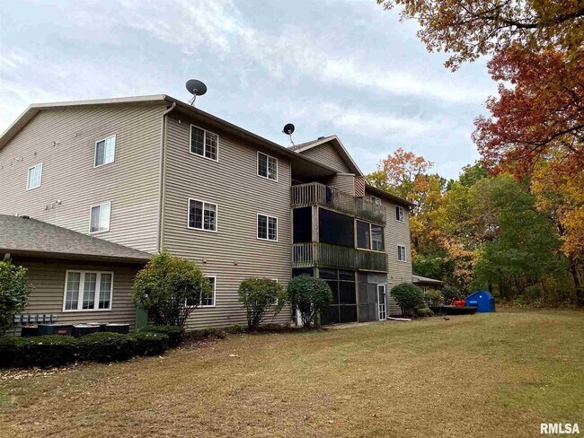 Building Photo - 3804 Creek Hill Dr