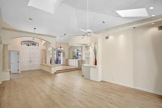 Building Photo - 9119 Baybury Ln