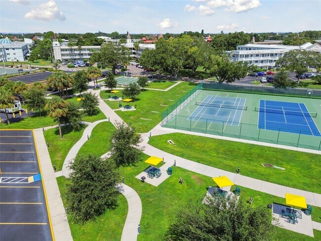 Building Photo - 2383 Netherlands Dr