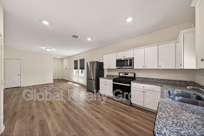 Building Photo - 13603 Lunar Light