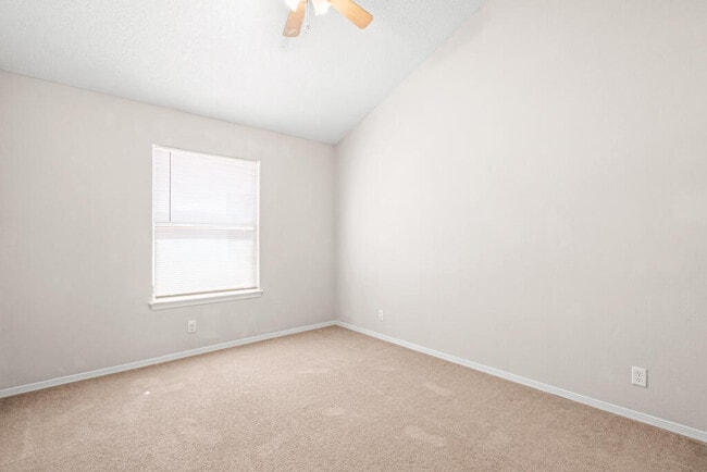 Building Photo - 5432 Santiago Roque Dr