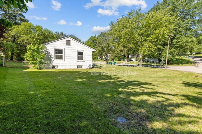Building Photo - 10366 Ashbrook Dr