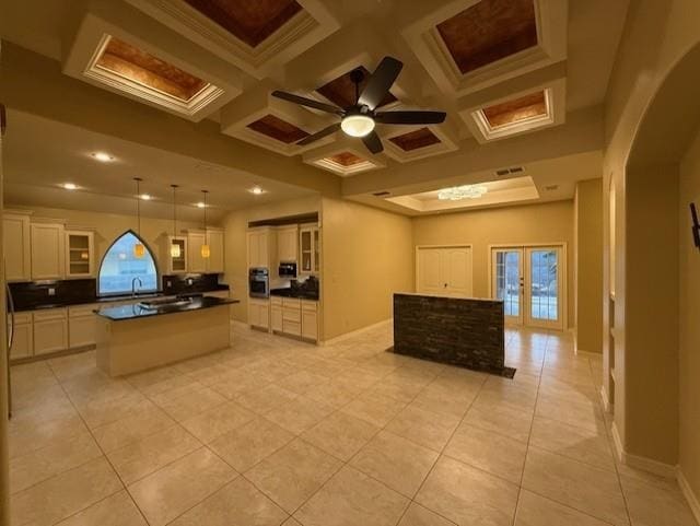 Building Photo - 222 Majestic Palm Dr