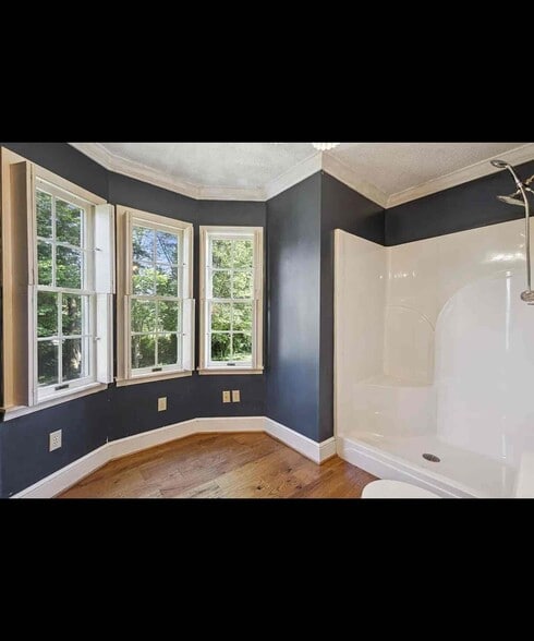 Newly painted master bedroom bath with shower - 15493 Siesta Ave