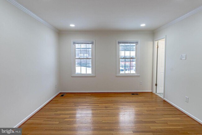 Building Photo - 7885 Godolphin Dr