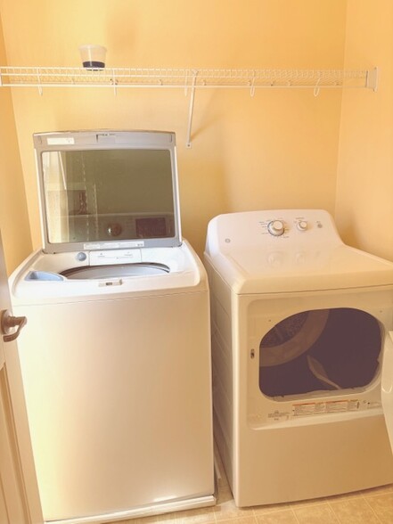 Laundry conveniently located upstairs - 26019 Brinton Plz