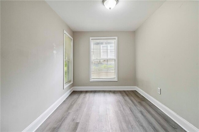 Building Photo - 971 Sims Ave NW