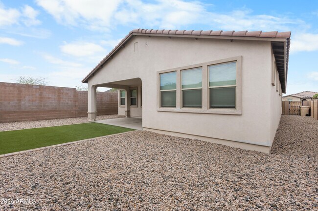 Building Photo - 6936 W Maya Way
